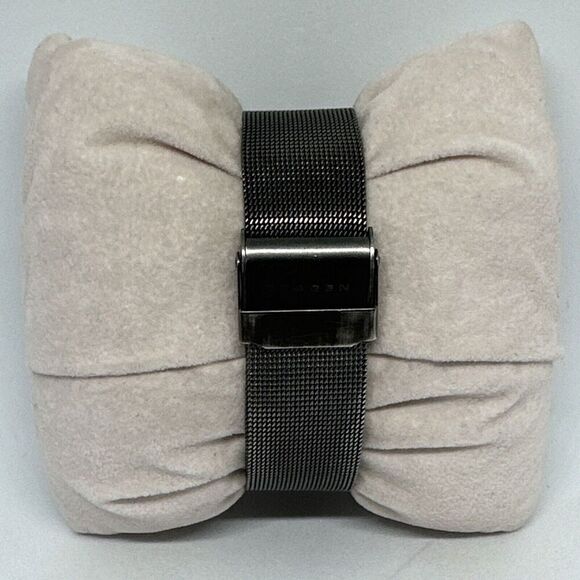 Skagen SKW2120 Womens Stainless Steel Mesh Analog Black Dial Quartz Watch HME442 - Picture 5 of 11